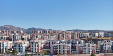 Bakan Kurum: Asrın İnşası’nda 350.000 tamam Bakan Kurum: Asrın İnşası’nda 350.000 tamam