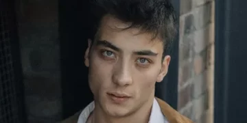 Uzak Şehir’in Kaya Alborası Atakan Özkaya kimdir?