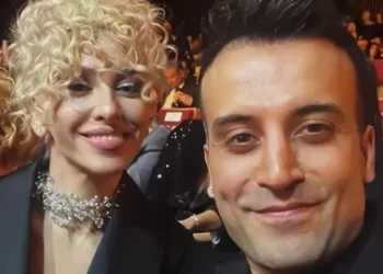 Berkay Tulumbacı ve eşi Ezgi Gergin sokak ortasında kavga etti Berkay Tulumbacı ve eşi Ezgi Gergin sokak ortasında kavga etti