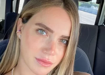 Ceyda Ateş'in oturduğu sitede timsah yakalandı Ceyda Ateş’in oturduğu sitede timsah yakalandı