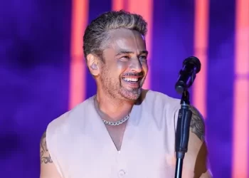 Emre Altuğ: 70 kişilik ekiple 70 senelik hikâyeyi anlatıyoruz