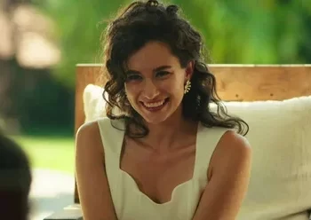 Hande Doğandemir ile Emre İzer evleniyor