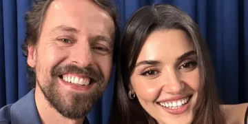 Hande Erçel ve Metin Akdülger’in başrollerini oynadığı İki Dünya Bir Dilek'ten yeni kareler Hande Erçel ve Metin Akdülger’in başrollerini oynadığı İki Dünya Bir Dilek’ten yeni kareler