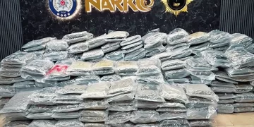 İstanbul'da Düzenlenen Operasyonlarda 1,4 Milyon Hap Ele Geçirildi İstanbul’da Düzenlenen Operasyonlarda 1,4 Milyon Hap Ele Geçirildi