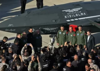 İlk defa bir ülke İHA’larla hava hedefini vurdu