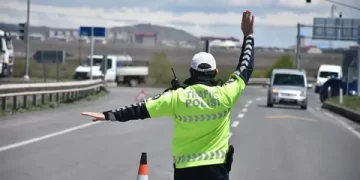 İstanbul Maratonu nedeniyle bazı yollar trafiğe kapatıldı!