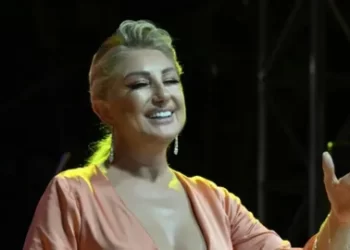 Muazzez Ersoy’dan yeni tarz