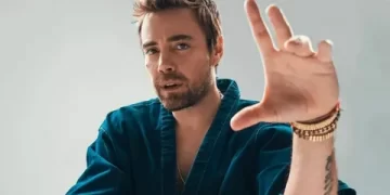 Murat Dalkılıç sevgilisi Özgü Kaya'yı babasıyla tanıştırdı Murat Dalkılıç sevgilisi Özgü Kaya’yı babasıyla tanıştırdı