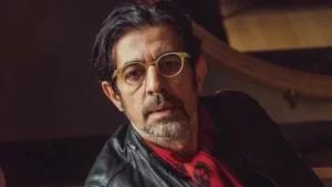 Okan Bayülgen kimdir? Kaç yaşında ve nereli? Okan Bayulgen kimdir1 habermeydan