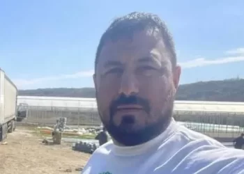 Belediye meclis üyesi Onur Uluca göçmen kaçakçılığından tutuklandı Belediye meclis üyesi Onur Uluca göçmen kaçakçılığından tutuklandı