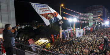 Özgür Özel: Cesaretiniz Varsa Yargılamaları Canlı Yayınlayın Özgür Özel: Cesaretiniz Varsa Yargılamaları Canlı Yayınlayın
