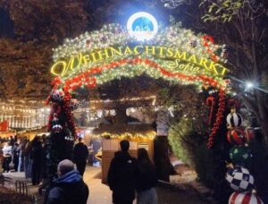 Sofya’da daha Kasım ayında kurulan ışıl ışıl pazarlar Noel’in büyülü atmosferini sunuyor Sofya Noelin buyulu atmosferini sunuyor1 habermeydan