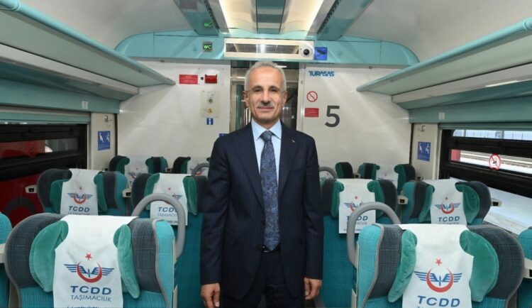 Tren Biletlerinde Ogretmenlere Yuzde 50 Indirim habermeydan