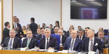 Bakan Bolat: Türkiye'den İsrail'e bütün ürün gruplarında ticaret tamamen durdurulmuştur Bakan Bolat: Türkiye’den İsrail’e bütün ürün gruplarında ticaret tamamen durdurulmuştur