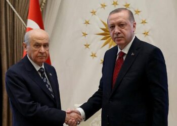 AK Parti ve MHP yetkilileri arasında 40 dakika süren bir görüşme gerçekleştirildi