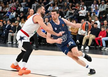 Anadolu Efes 93-97 Olimpia Milano Anadolu Efes 93-97 Olimpia Milano