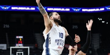 Bahçeşehir Koleji, Anadolu Efes'i son periyotta geçti! Bahçeşehir Koleji, Anadolu Efes’i son periyotta geçti!