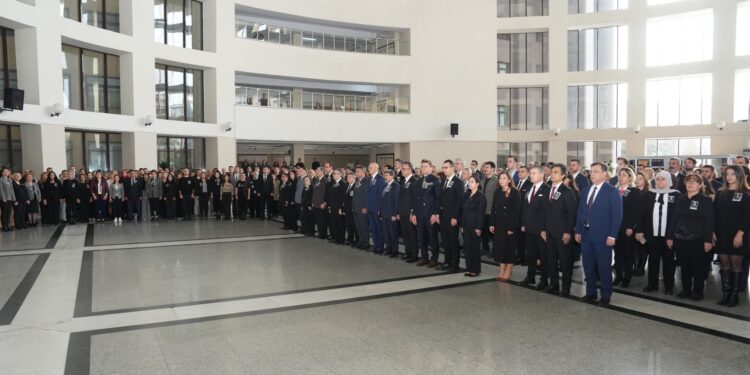 Cumhurbaşkanı Erdoğan, Bakü’de dönemin başarılı Emniyet Müdürü Servet Yılmaz’la görüştü