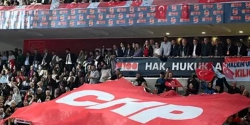 CHP'nin kurultay davası ertelendi CHP’nin kurultay davası ertelendi
