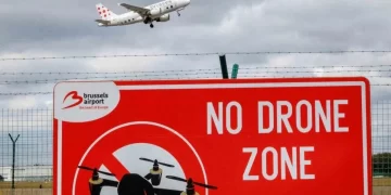 Belçika’da drone paniği: Brüksel Havalimanı’nda uçuşlar askıya alındı Belçika’da drone paniği: Brüksel Havalimanı’nda uçuşlar askıya alındı