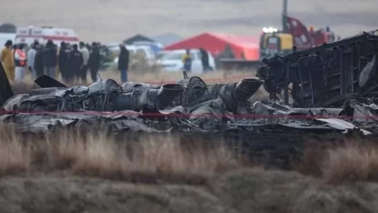 Azerbaycan’da düşen askeri kargo uçağındaki son şehidimizin naaşına ulaşıldı Azerbaycan’da düşen askeri kargo uçağındaki son şehidimizin naaşına ulaşıldı.