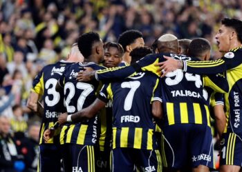 Fenerbahçe 4-2 Kayserispor Fenerbahçe 4-2 Kayserispor