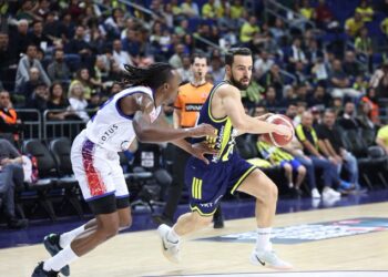 Fenerbahçe Beko, Büyükçekmece’yi son periyotta devirdi!