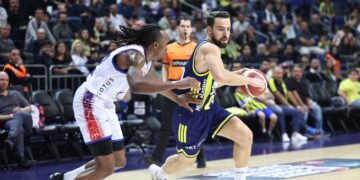 Fenerbahçe Beko, Büyükçekmece’yi son periyotta devirdi!