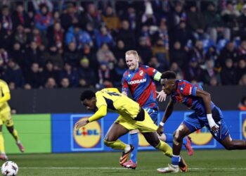 Fenerbahçe, Çekya'dan beraberlikle döndü! Fenerbahçe, Çekya’dan beraberlikle döndü!