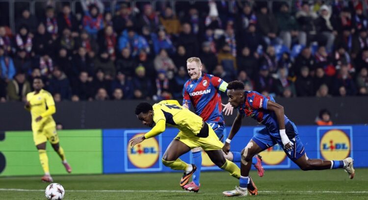 Fenerbahçe, Çekya'dan beraberlikle döndü! fenerbahce cekyadan beraberlikle dondu habermeydan e1762470421184