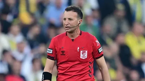 Fenerbahçe-Galatasaray derbisinin hakemi açıklandı! fenerbahce galatasaray derbisinin hakemi aciklandi habermeydan