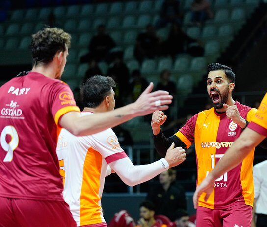 Galatasaray, Fenerbahçe'yi deplasmanda karar setinde devirdi! fenerbahce medicana 2 3 galatasaray hdi sigorta habermeydan e1764179884371