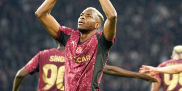 Galatasaray, Ajax'ı Amsterdam'da 3 golle devirdi! Galatasaray, Ajax’ı Amsterdam’da 3 golle devirdi!