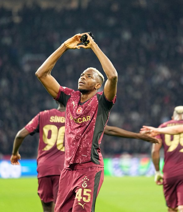 Galatasaray, Ajax'ı Amsterdam'da 3 golle devirdi! galatasaray ajaxi amsterdamda 3 golle devirdi habermeydan