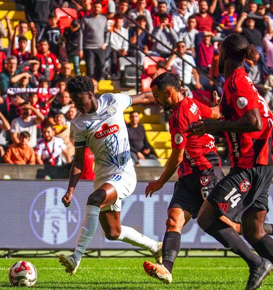 Gaziantep FK ile Rizespor puanları paylaştı! gaziantep fk ile rizespor puanlari paylasti habermeydan e1762615156705