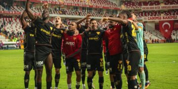 Göztepe, Antalya’da geriden gelerek kazandı!