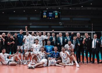 Halkbank, Bursa Büyükşehir Belediyespor’a set vermedi!