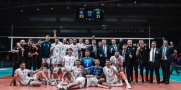 Halkbank, Bursa Büyükşehir Belediyespor’a set vermedi!