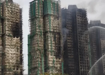 128 ölü, 200 kayıp: Hong Kong’da üç günlük ulusal yas ilan edildi