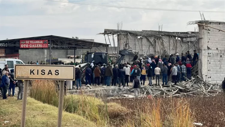 Şanlıurfa'da inşaatta göçük! 2 işçi yaşamını yitirdi Şanlıurfa'da inşaatta göçük...