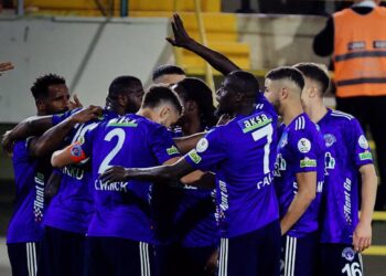 Kasımpaşa, Alanya'dan 3 puanla dönüyor! Kasımpaşa, Alanya’dan 3 puanla dönüyor!