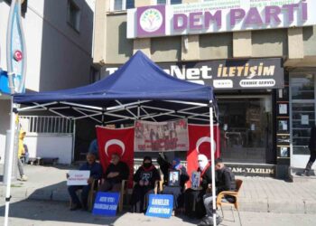 Muşlu ailelerin, evlat nöbetinde umutlu bekleyişi sürüyor!