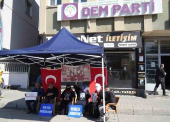 Muşlu ailelerin, evlat nöbetinde umutlu bekleyişi sürüyor!