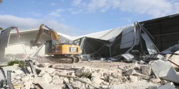 Nilüfer’deki kaçak yapılar belediye ekiplerince yıkıldı Nilüfer’deki kaçak yapılar belediye ekiplerince yıkıldı