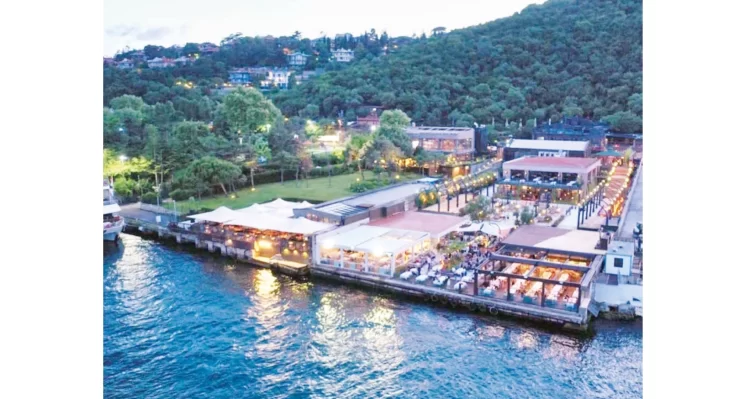 Oligarkın hediye çekiyle rüşvet verdiği iddiası...