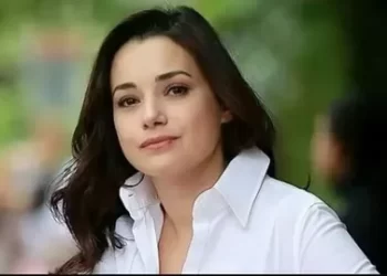 Özgü Namal çocukları ile trafik kazası geçirdi