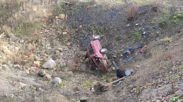 Sinop'ta, uçurumdan yuvarlanan otomobilde 1 kişi öldü! sinopta ucurumdan yuvarlanan otomobilde 1 kisi oldu habermeydan