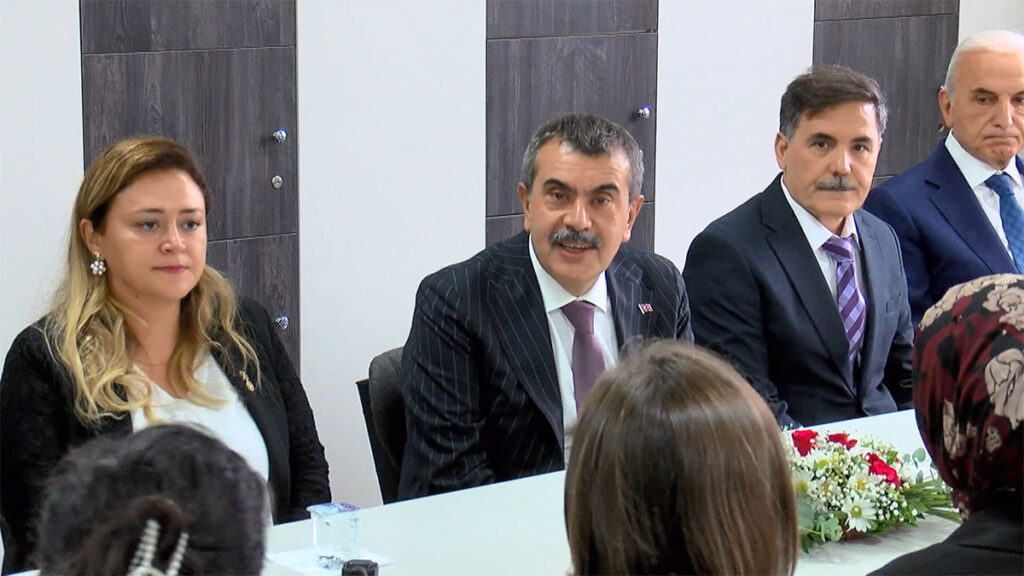 MEB ile TOGEM-DER arasında ‘Kütüphane Projesi’ iş birliği protokolü imzalandı togem der habermeydan