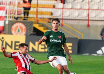 Ümraniyespor, 9 kişilik Sivasspor’u tek golle geçti!