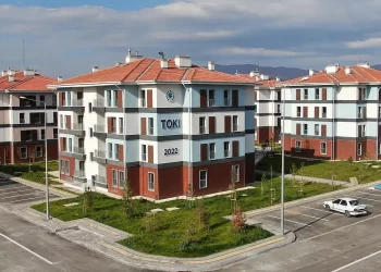 Yüzyılın Konut Projesi kapsamında 500 bin konutun yapılacağı ilçeler açıklandı Yüzyılın Konut Projesi kapsamında 500 bin konutun yapılacağı ilçeler açıklandı